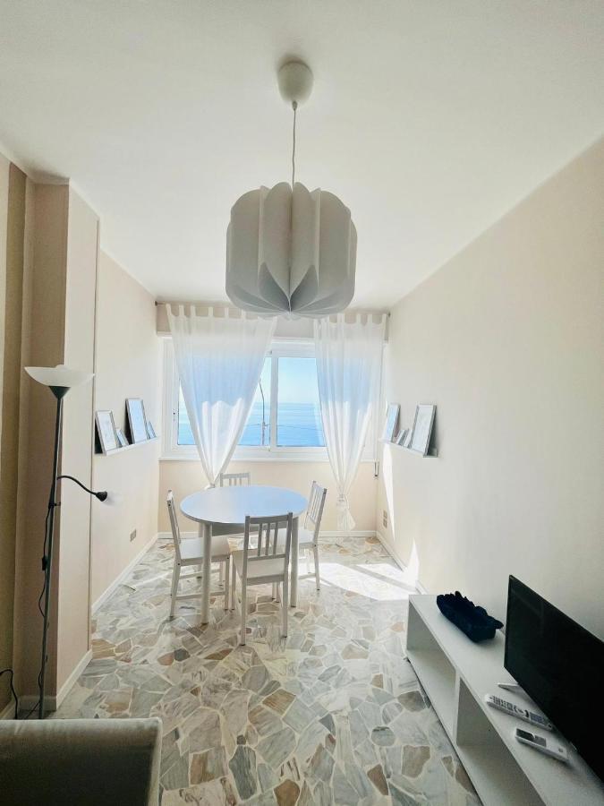 Suite Sunset 7 - Fronte Mare San Remo Exterior foto